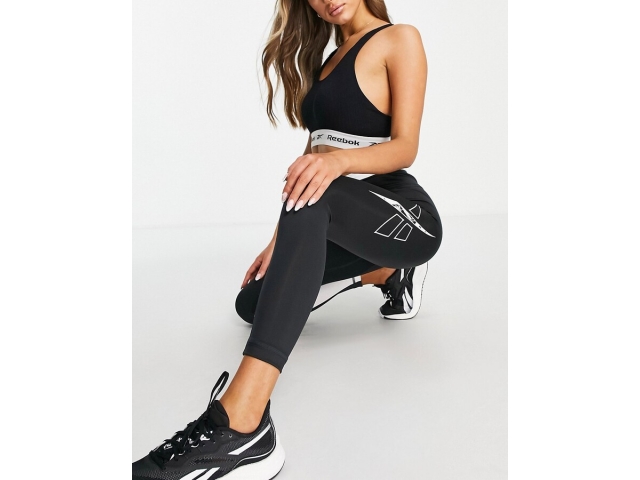 Free Reebok T-Shirt/Footwear/Leggings