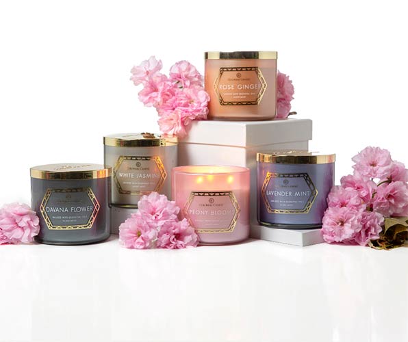 Free Colonial Candle Candle Set