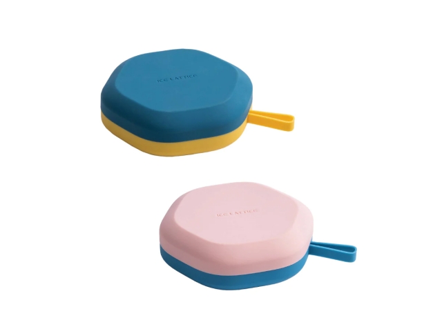 Free Hubee Silicone Ice Cube Tray