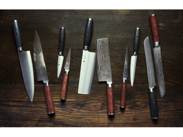Free Overlord Kitchen Knife Set